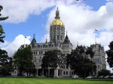 800px-Connecticut_State_Capitol_Hartford